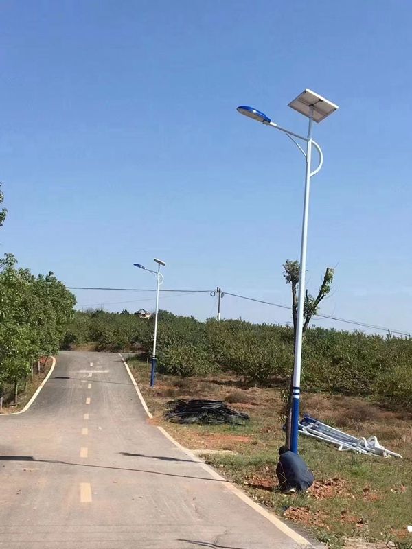 太陽能路燈桿安裝步驟